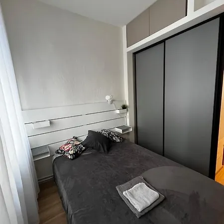 Lägenhet Cozy Flat Near Center